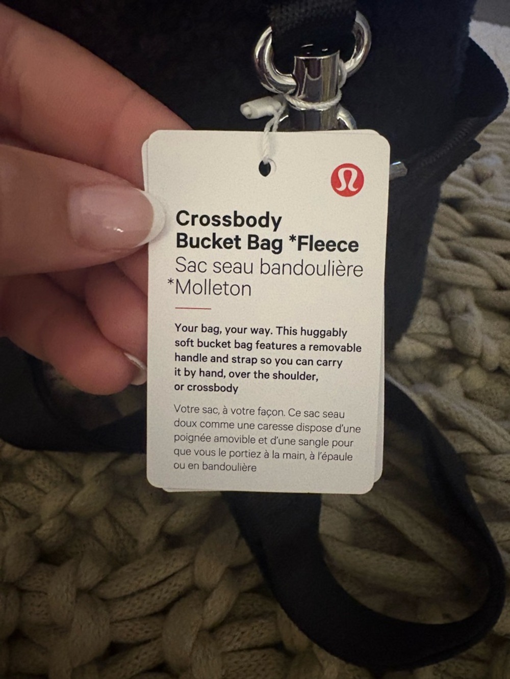 Black Lululemon Fleece Bucket Bag – Versatile Women’s Shoulder & Crossbody - Picture 4 of 5
